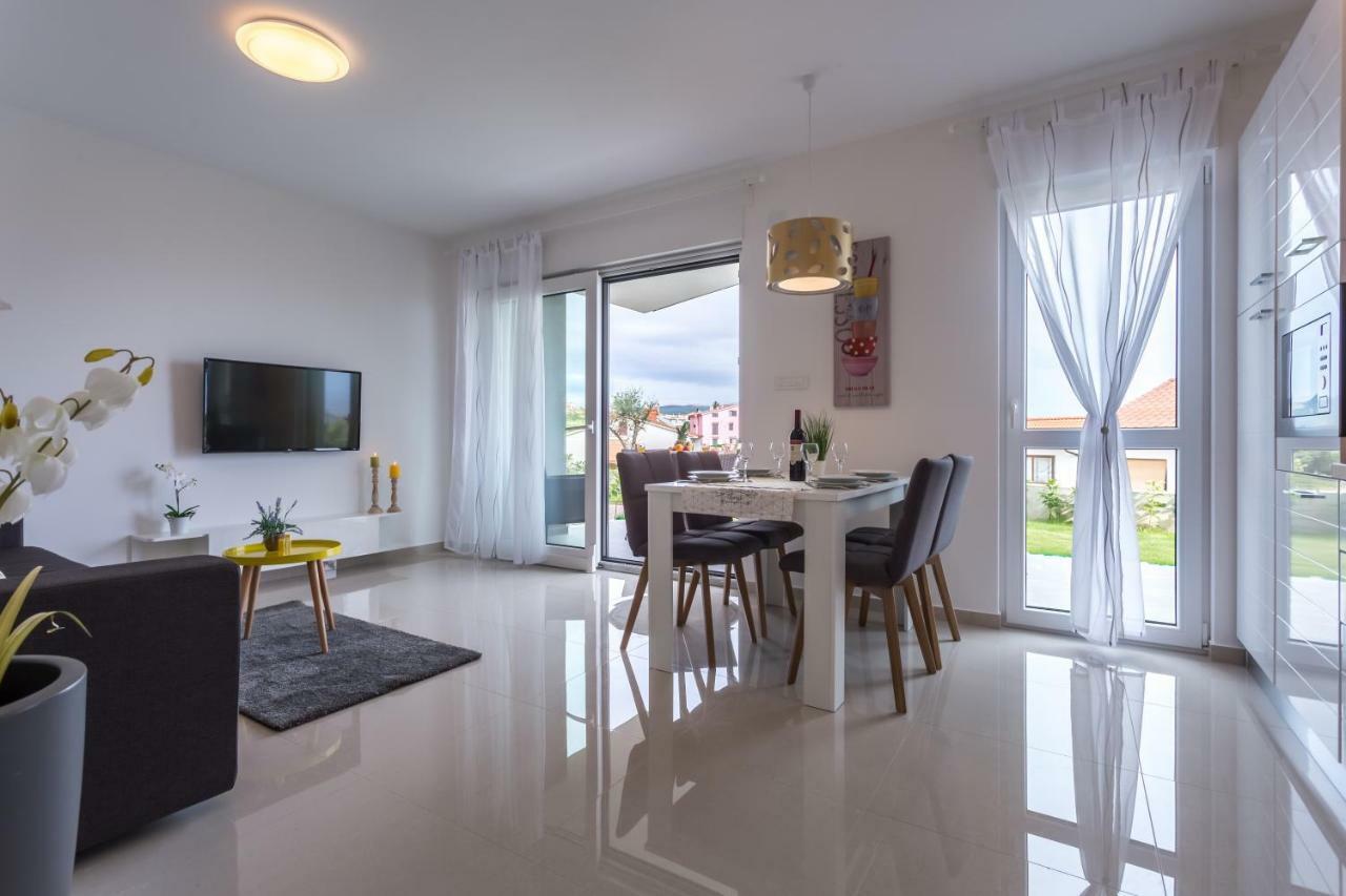 Apartment Elegance Krk Town Kültér fotó